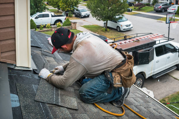 Professional Roofing technician working in Linden, VA